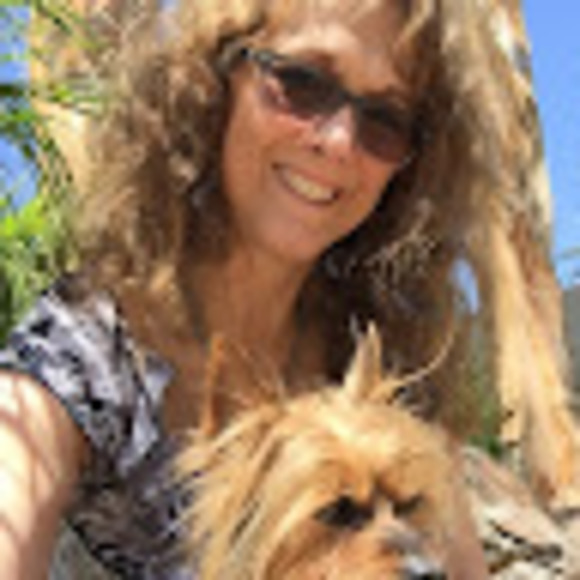 Meet your Posher, Donna - Picture 1 of 1